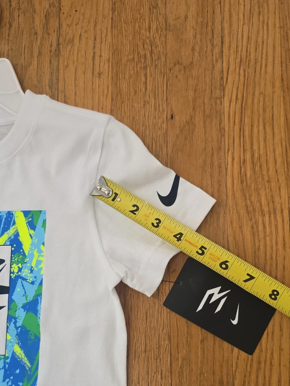 NIKE SIGNATURE BRAND BOYS BLUE JOGGER PANTS AND WHITE SIGNATURE TEE-SHIRT SIZE 6